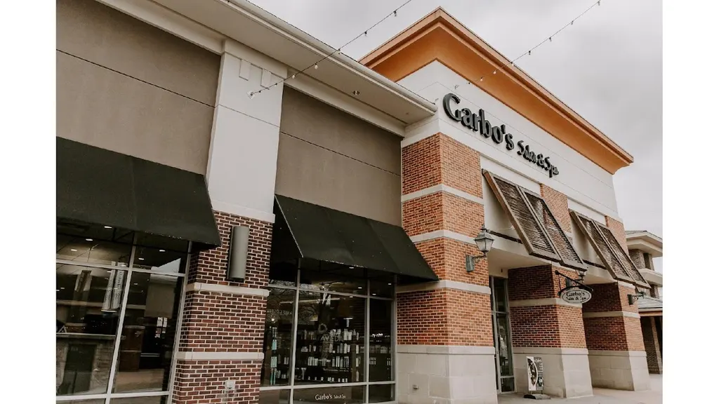 Garbo's - Village Pointe — Beauty salon in Omaha
